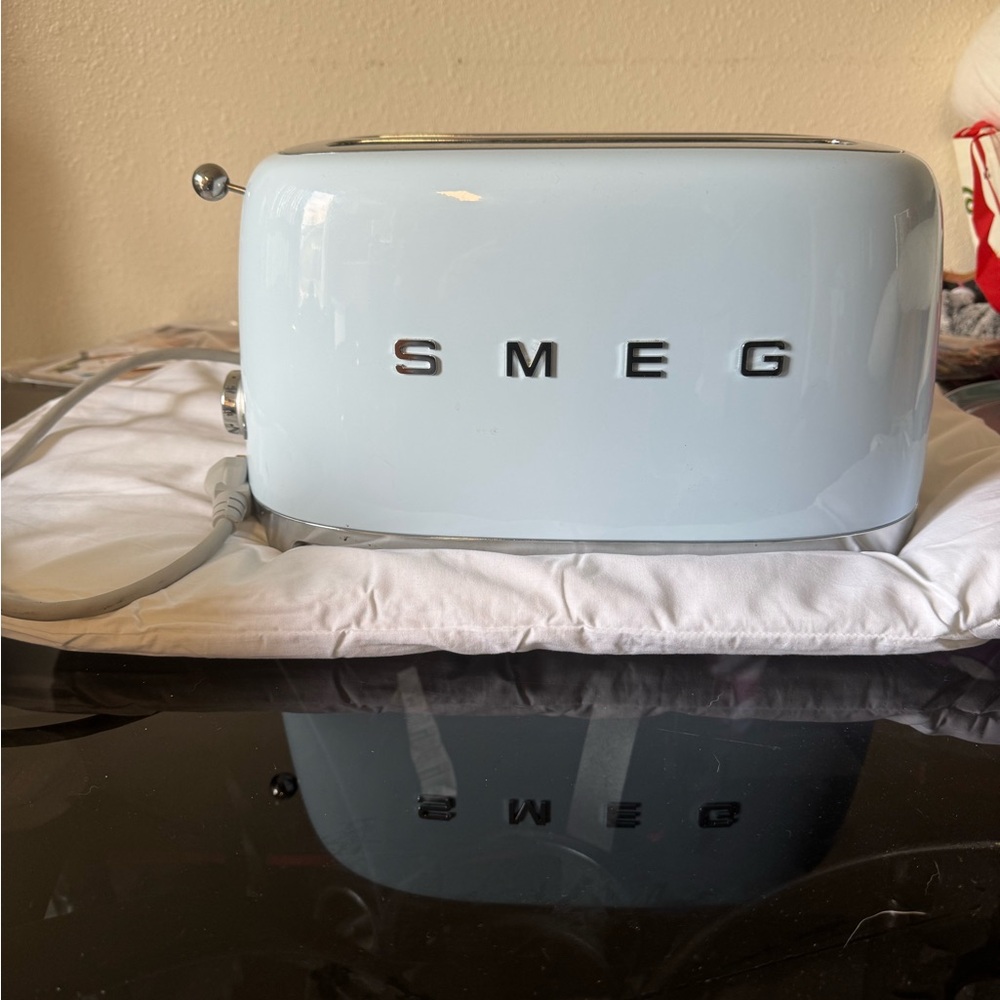 Smeg Blue Toaster used